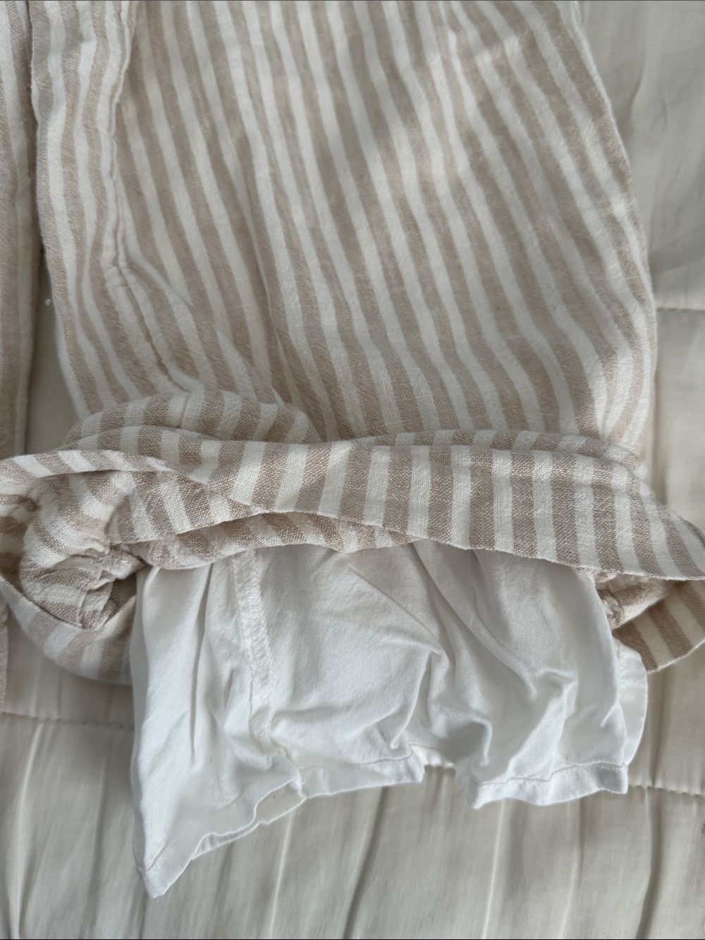 Linen Abercrombie & Fitch Beige and White Striped Elastic Waist pants - Picture 3 of 3